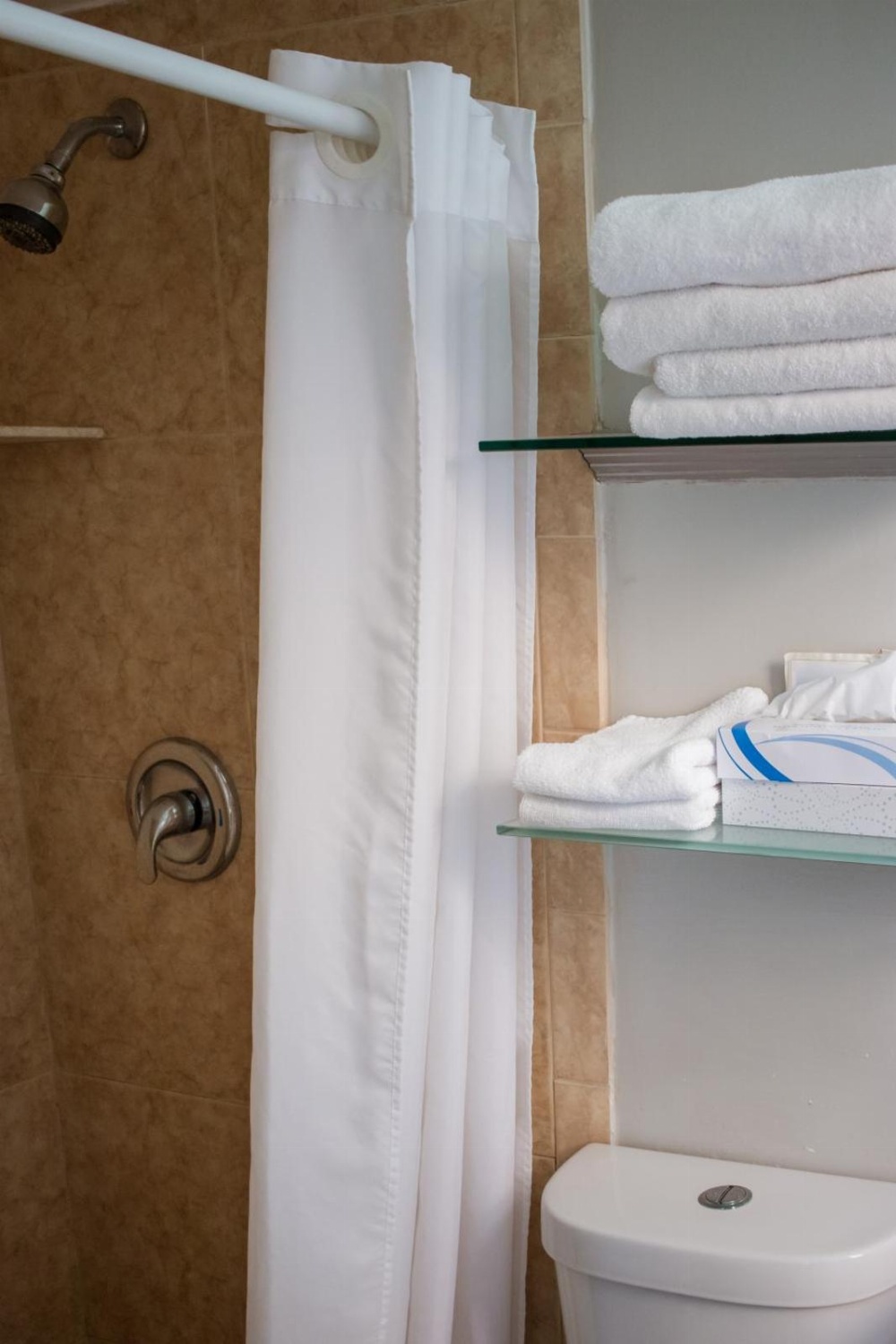 Riptide Oceanfront Hotel Main image